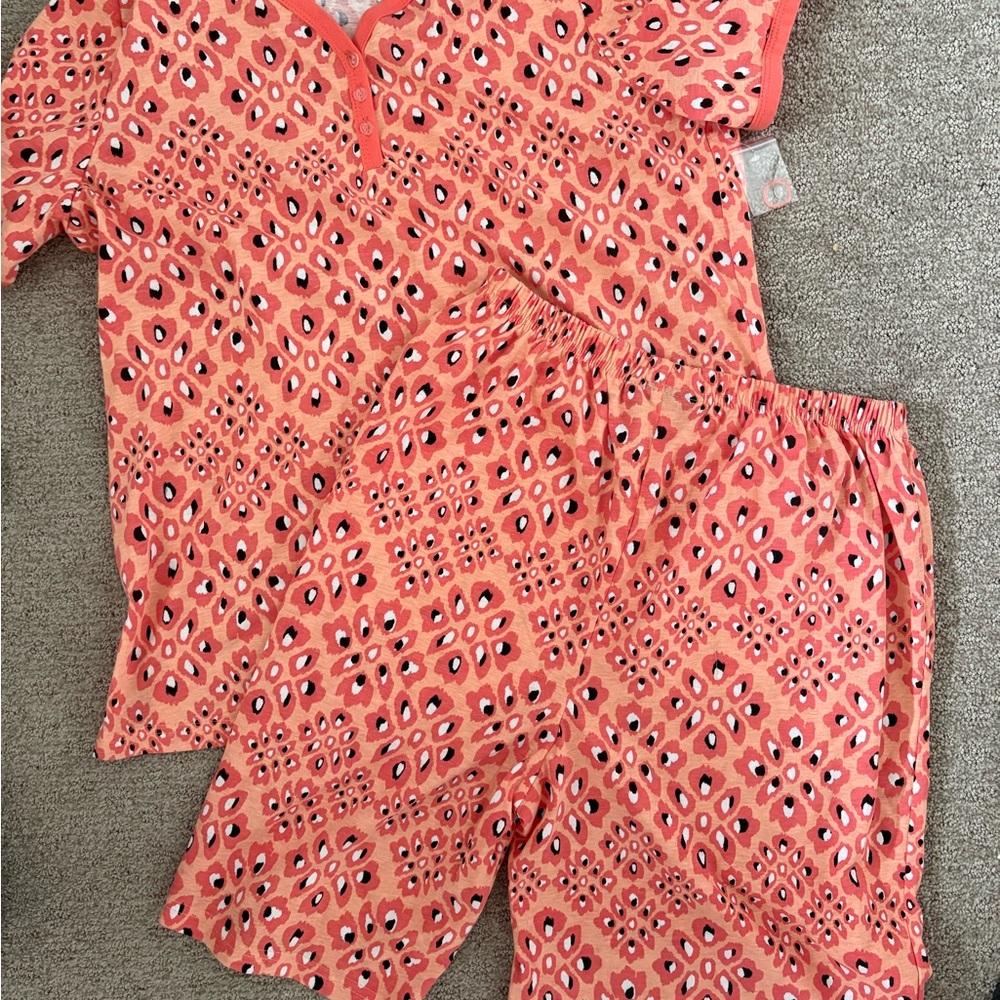 Coral Patterned Pajama Set - Picture 3 of 5